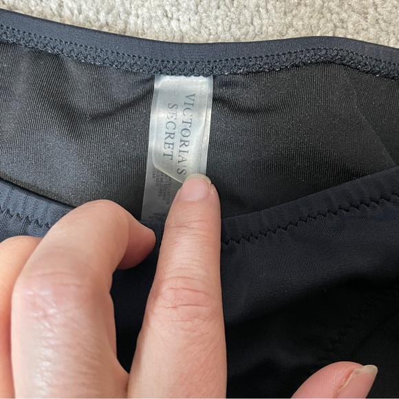 Victoria’s Secret bikini bottom Small Old Navy Scoop Neck Bikini top‎ size M - Picture 3 of 13